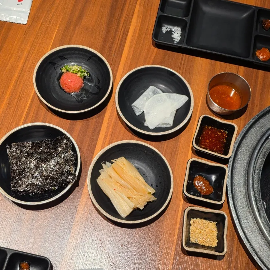 제주삼춘 테이블 키오스크와 세팅