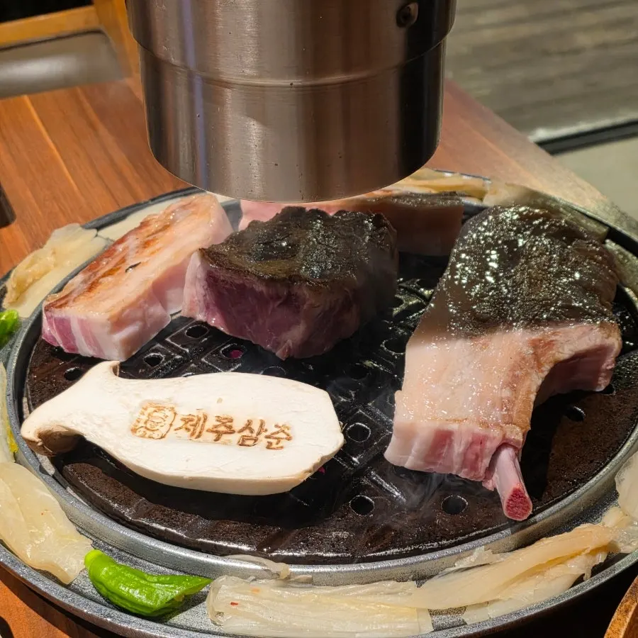 제주삼춘 묵은지 삼춘 김치찌개