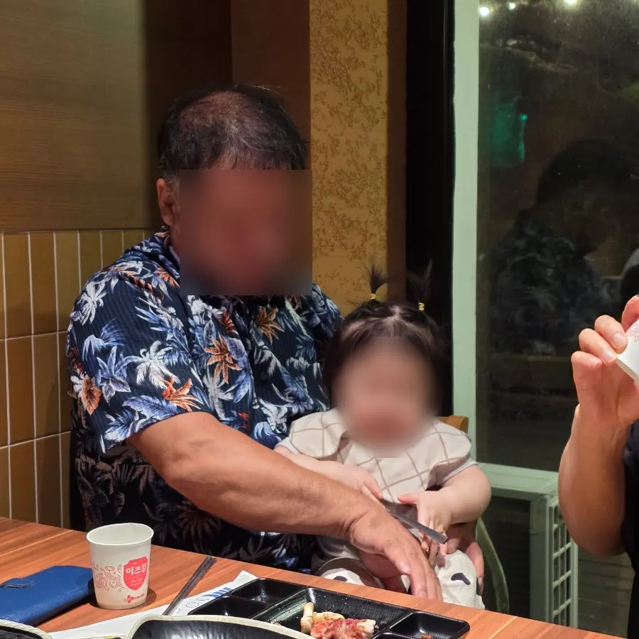 가족 식사 마무리된 제주삼춘 테이블
