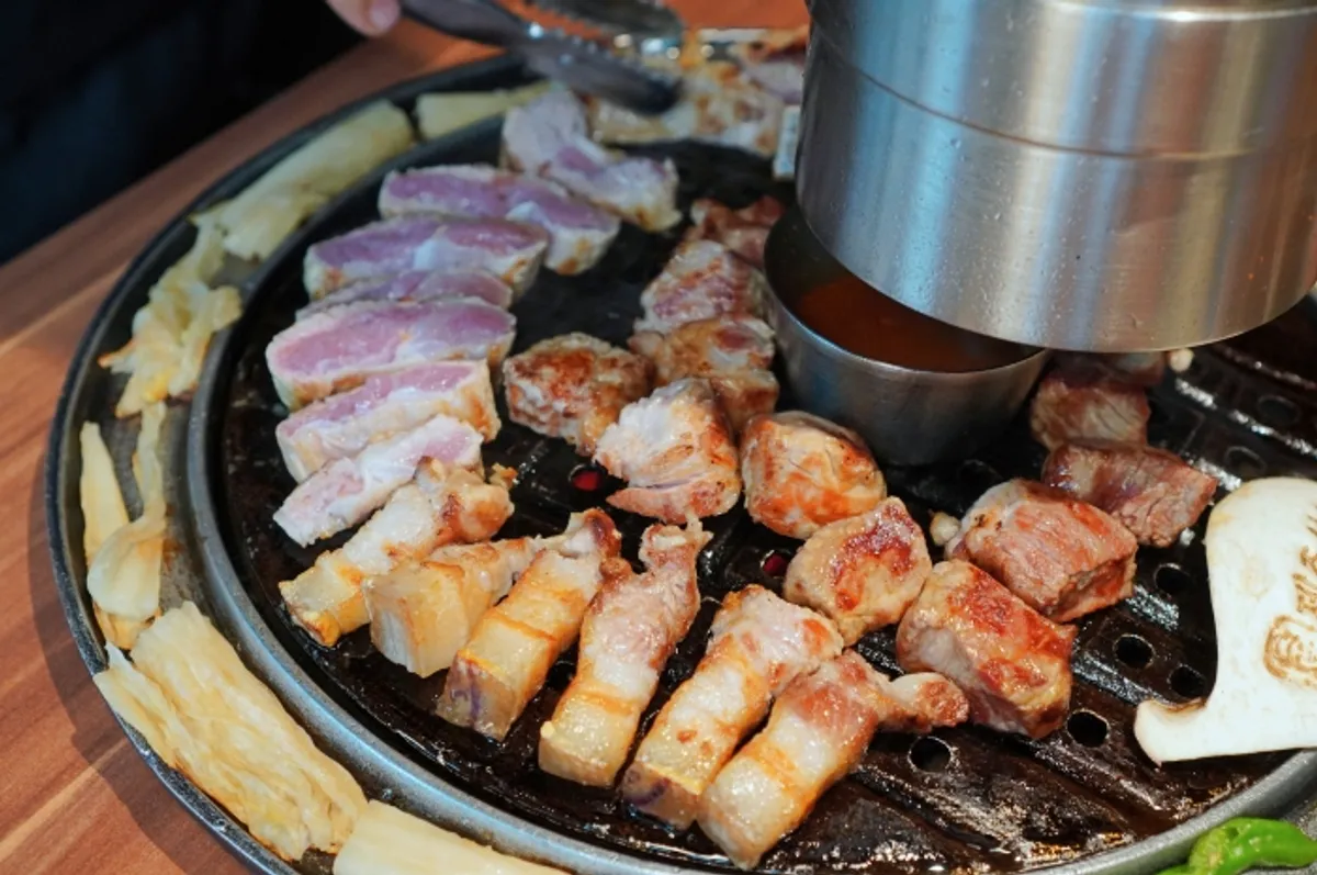 Jeju Samchun Hamdeok Beach black pork restaurant main photo