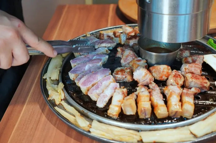 Black pork grilled golden brown by staff