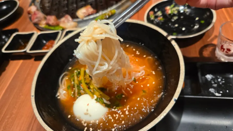 Hamdeok black pork with pollack roe and seaweed pairing, and cold noodles, at Jeju Samchun