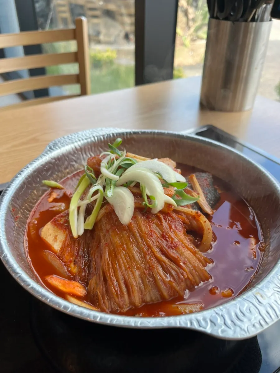 Braised mackerel served as the main dish