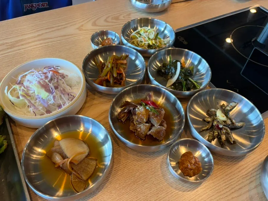 고등어쌈밥과 함께 나온 반찬