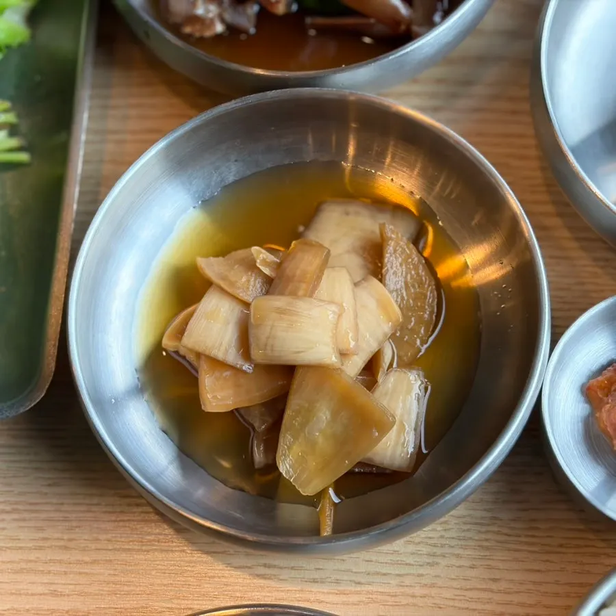 Table spread with ganjang gejang and side dishes