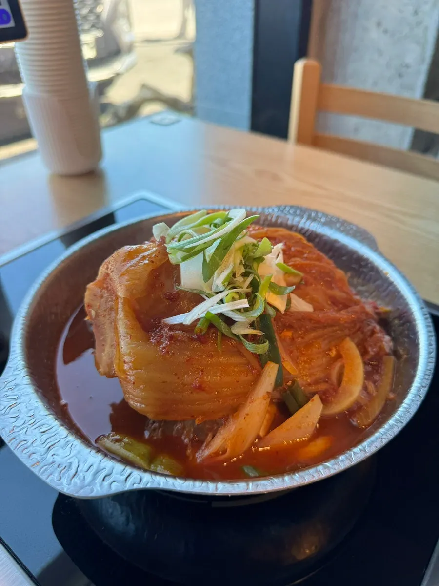 밥과 함께 먹은 짭조름한 반찬