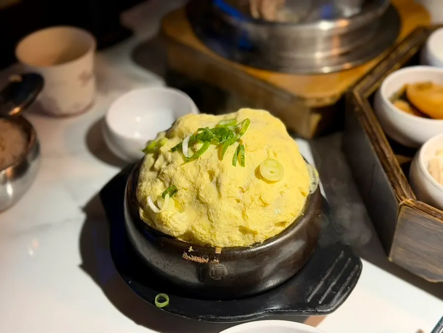 살밥이 실한 뼈곰탕 국물