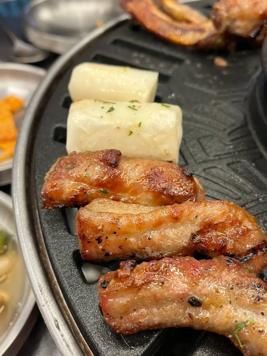 Close-up of jjokgalbi with plenty of meat on the bone