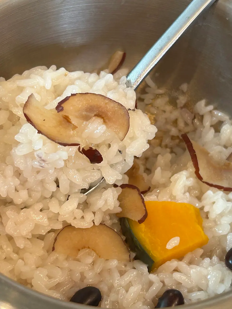 Large, plump stir-fried jjukkumi