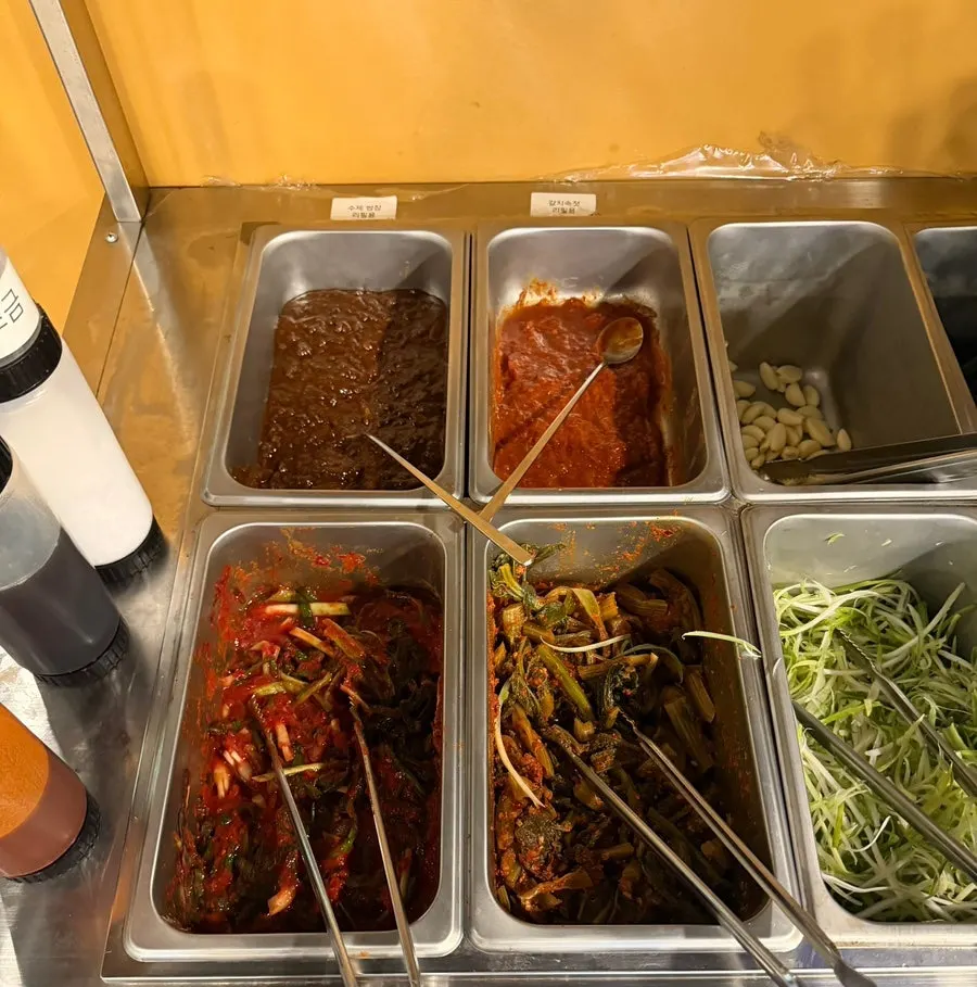 Self-serve bar with ssam vegetables from a Pocheon farm
