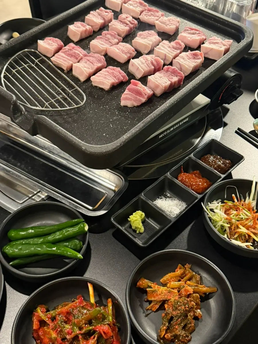 Jeju black pork ogyeopsal served with pepper