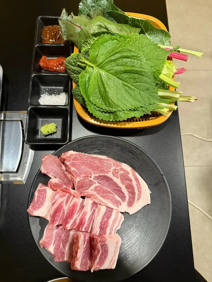 이꾸저꾸 야장 바베큐 분위기