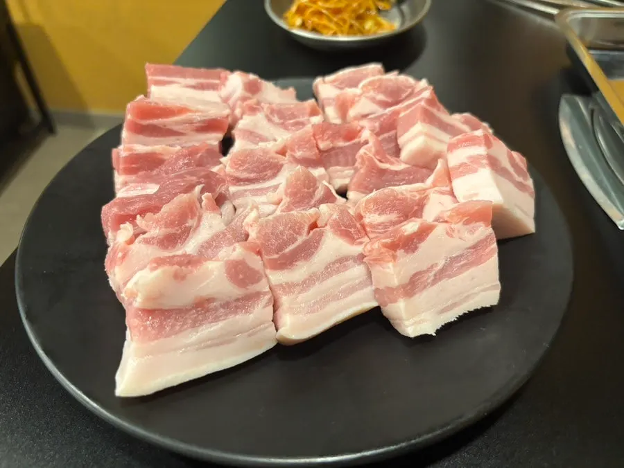 A plate of Jeju white pork kimchi pork belly, 200g