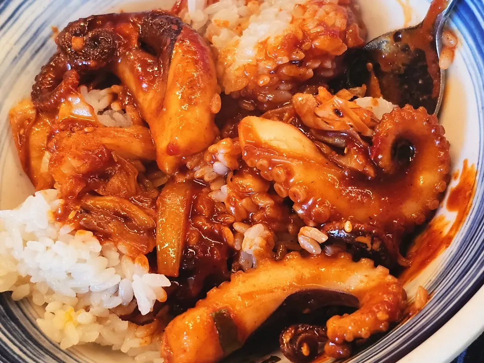 포동포동한 쭈꾸미 정식 이미지