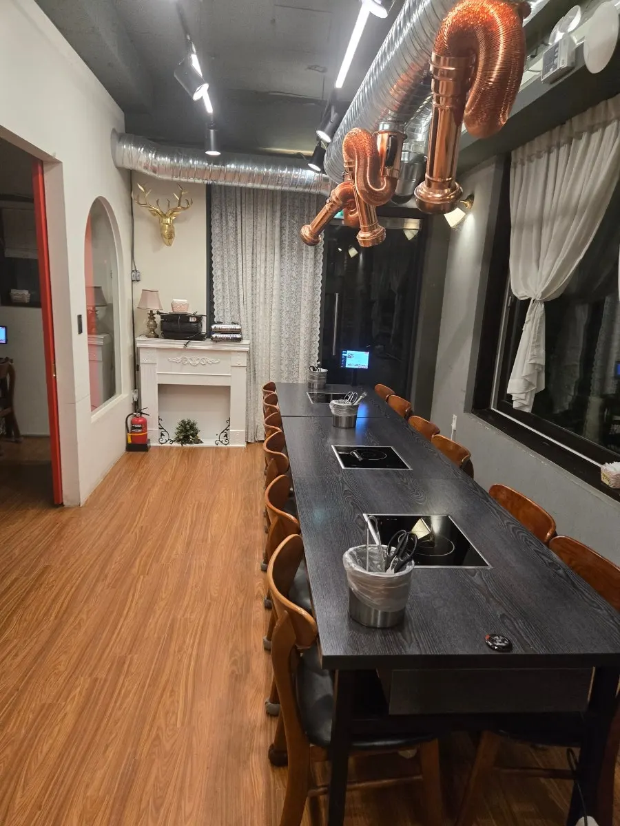 Overall view of the restaurant's interior decor