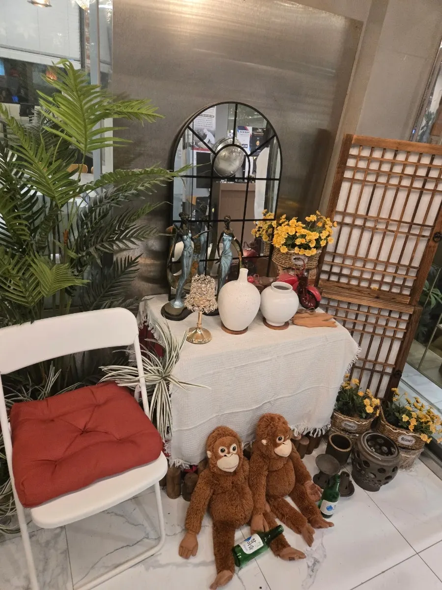 Seating arrangement at Jigueseo On Jjukkumi Hanam Main Branch