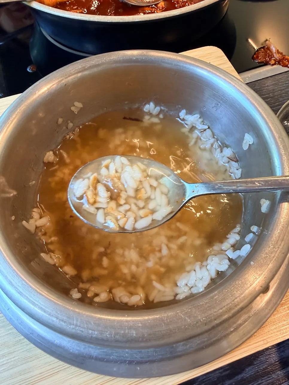 Stone-pot rice eaten with jjukkumi