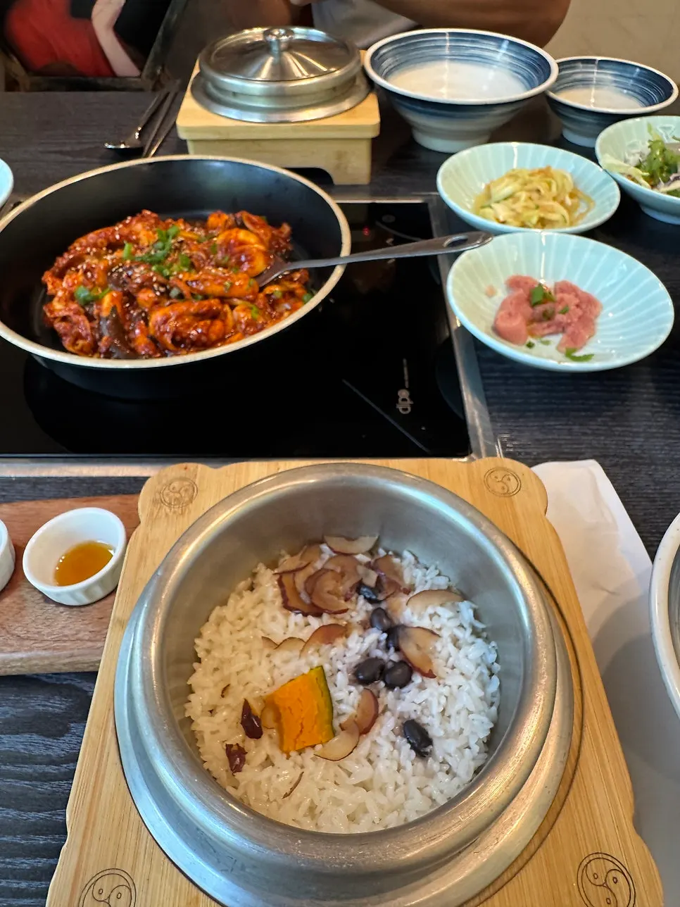 매콤한 양념의 들기름 쭈꾸미