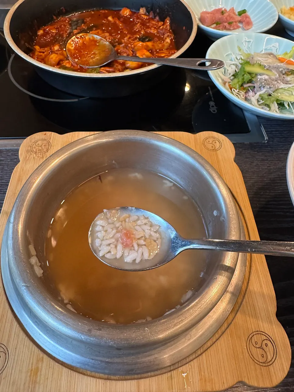 명란젓을 올린 뜨끈한 숭늉