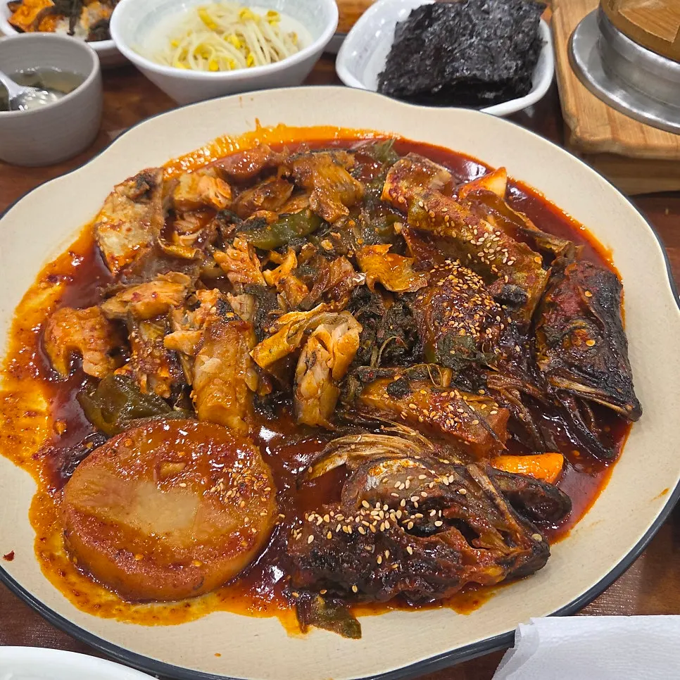 아빠찜 본점 코다리조림과 곁들임 상차림