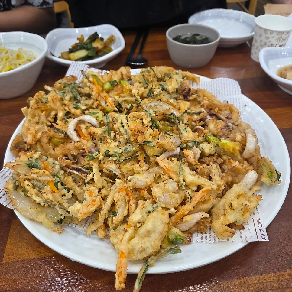 가족 외식으로 차려진 코다리조림 한 상 마무리