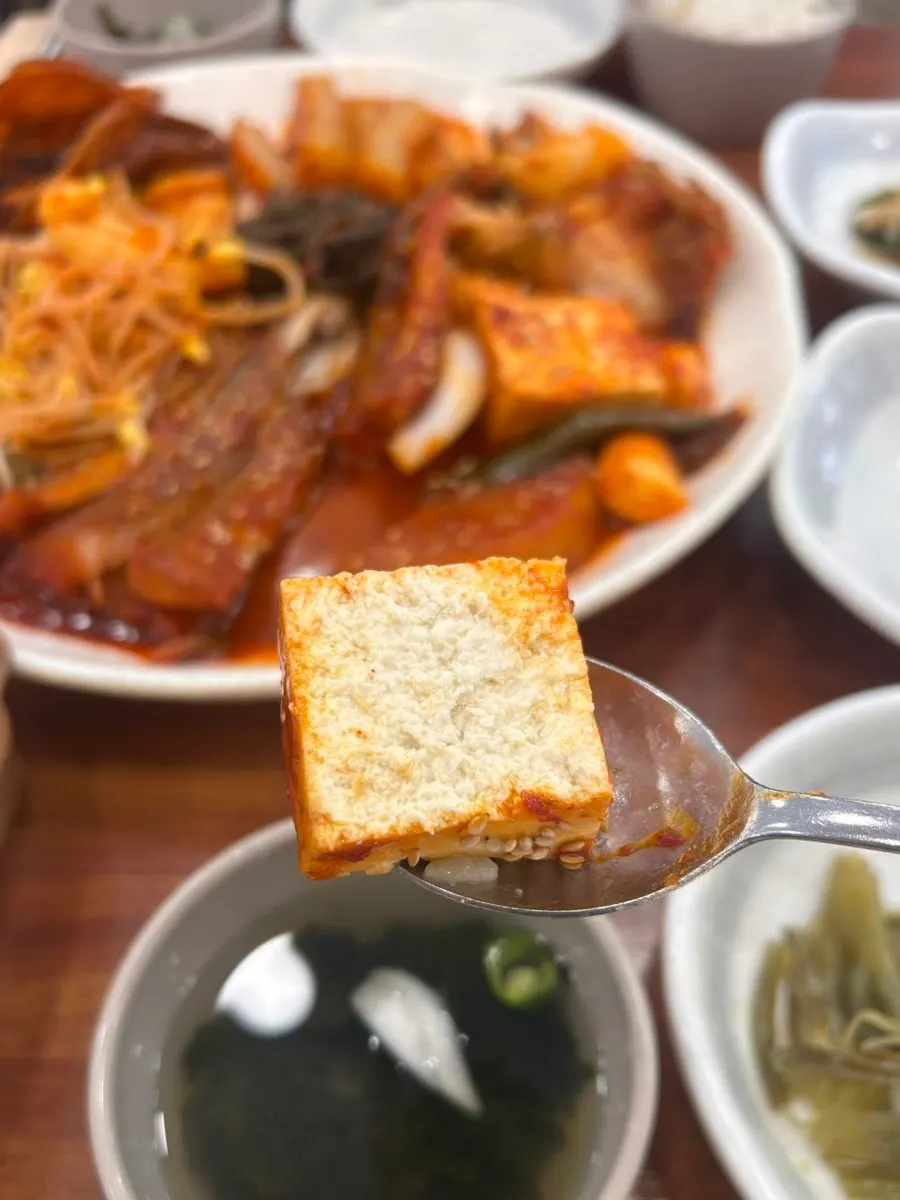 A filling braised-pollock meal