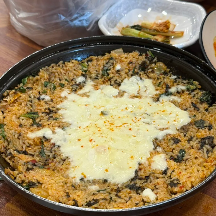 남은 재료를 정리하며 먹는 코다리조림 그릇