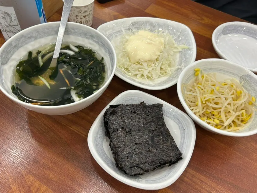 시래기코다리조림과 솥밥 주문 구성