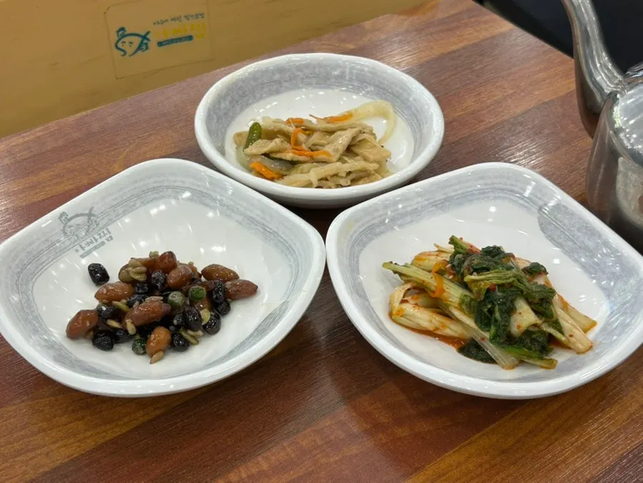 시래기코다리조림과 솥밥 주문 구성