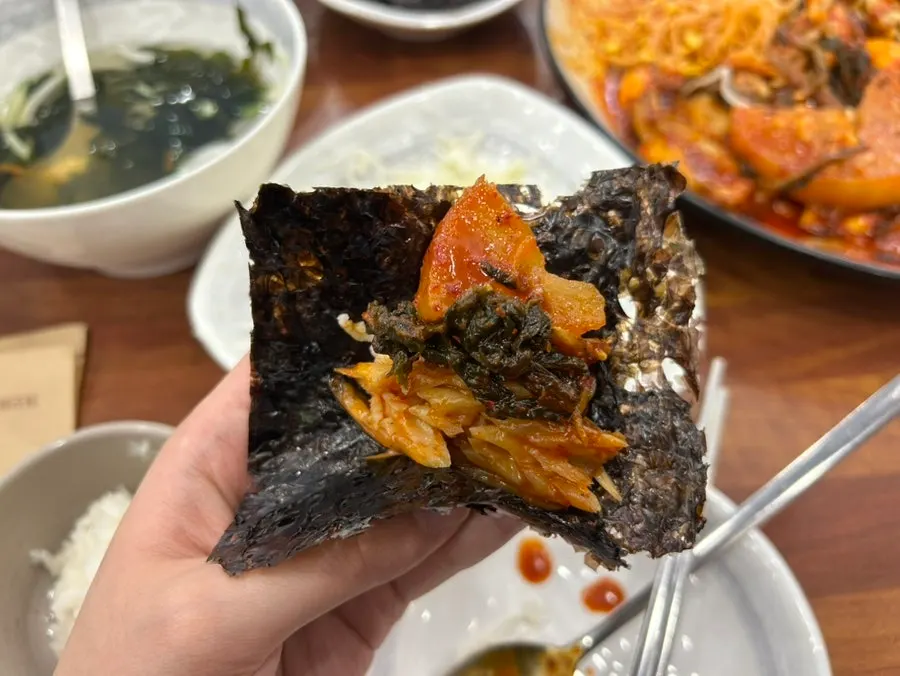 양념이 밴 달큰한 조림 무