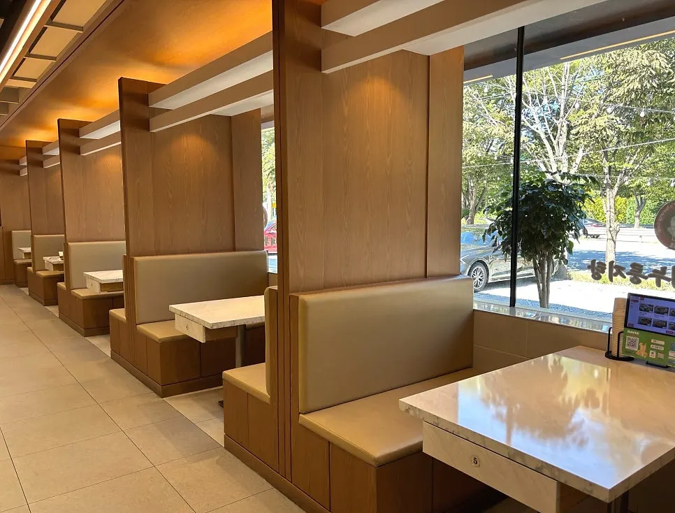 Spacious seating good for group dining