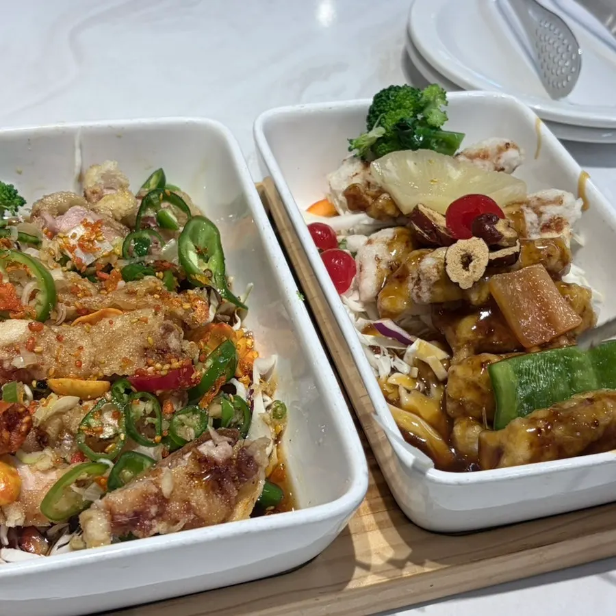 Plate of yurinki loaded with vegetables
