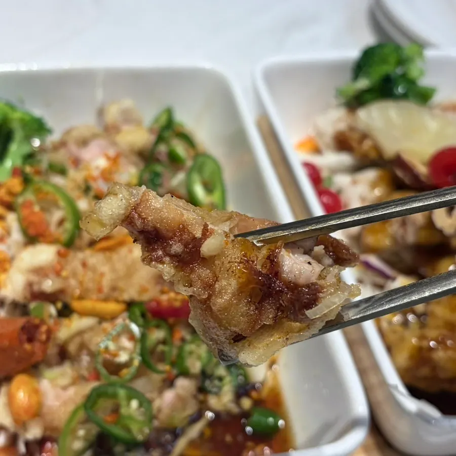 Chicken with crispy outside, tender inside batter