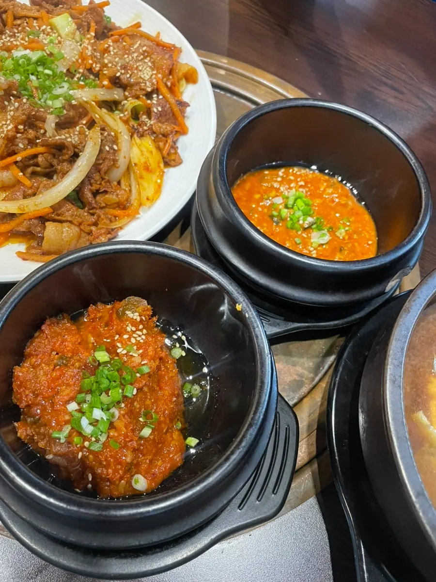 매콤달달한 제육볶음 메뉴