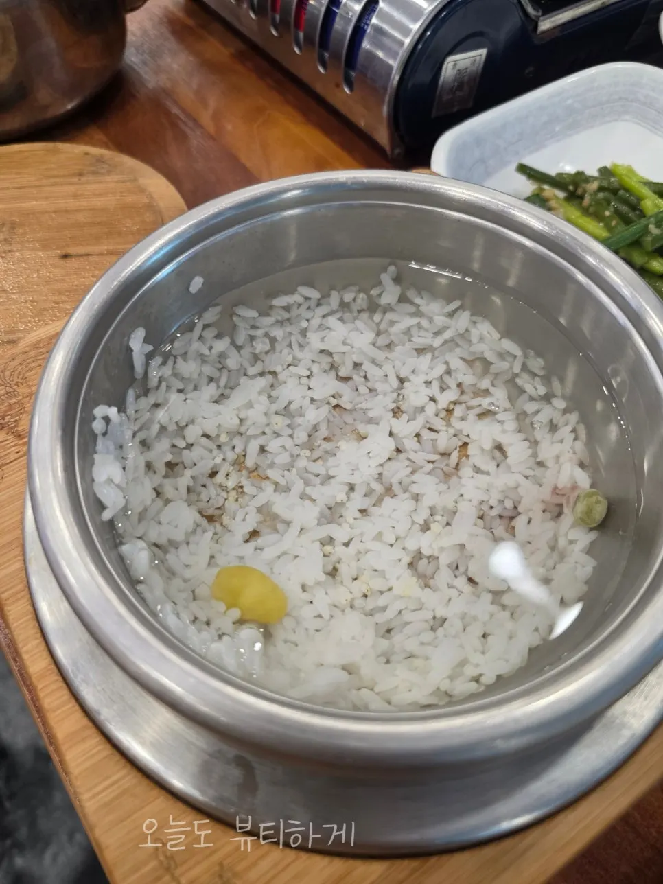Soft-cooked radish and tender siraegi in the kodari-jjim