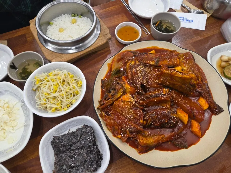 Full spread of side dishes at Appa Jjim