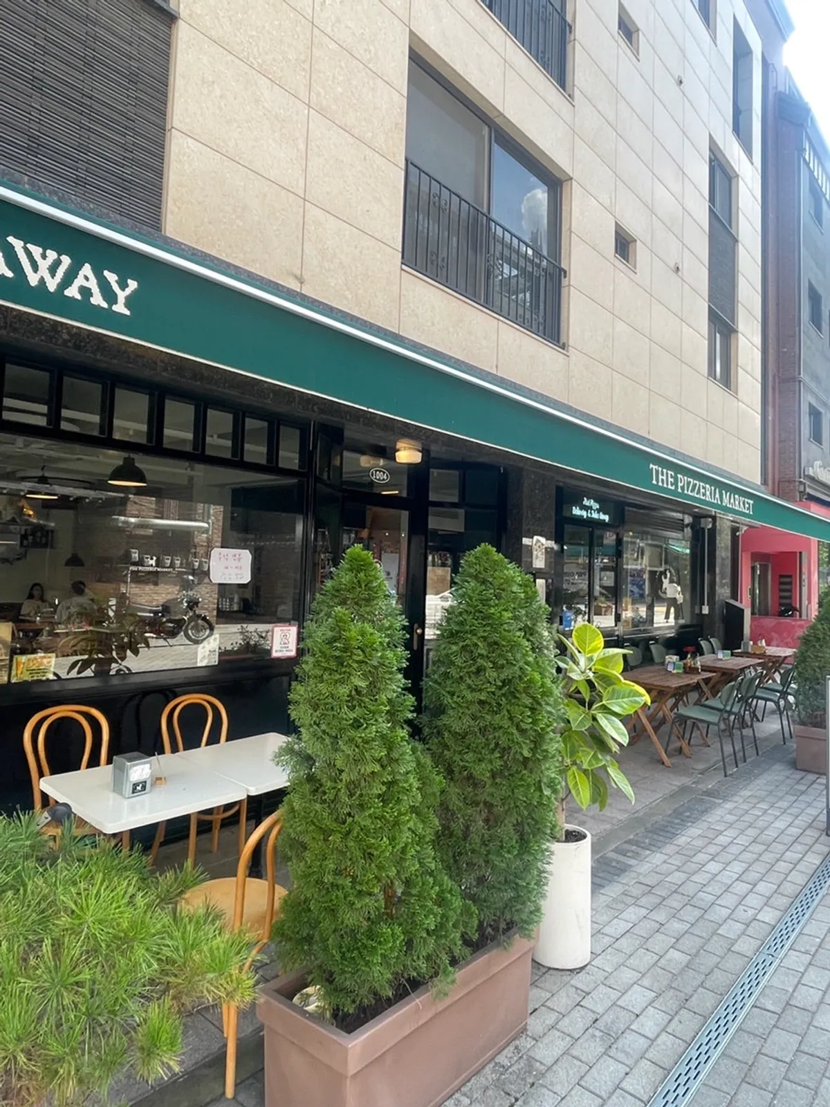 First photo from the visit to The Pizzeria Market Hanam Misa