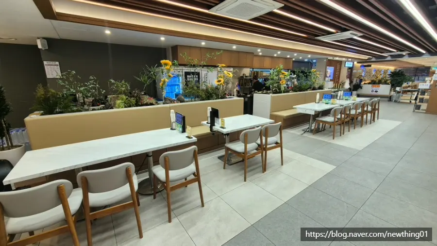 Restaurant interior with the savory scent of nurungji