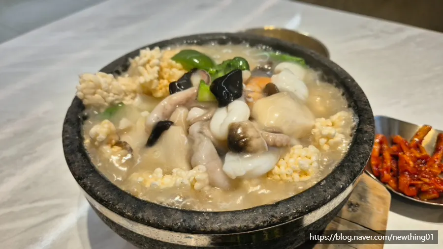 Deep, rich seafood nurungjitang