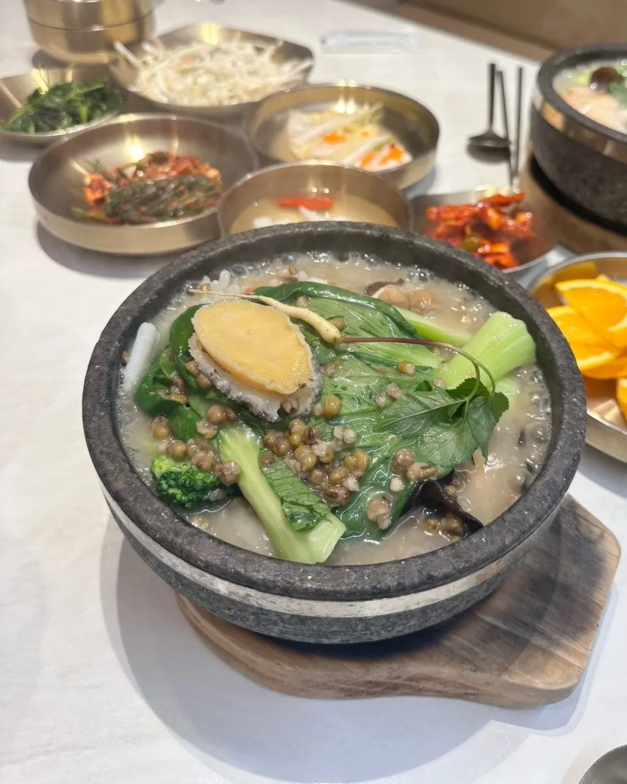 녹두 전복 누룽지탕 뚝배기