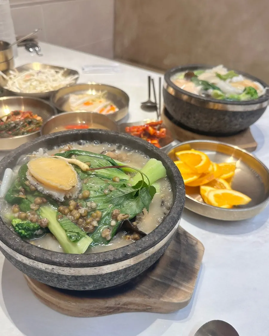 끝까지 뜨끈한 뚝배기 누룽지탕