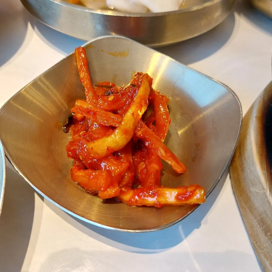 Dried radish with squid jeotgal