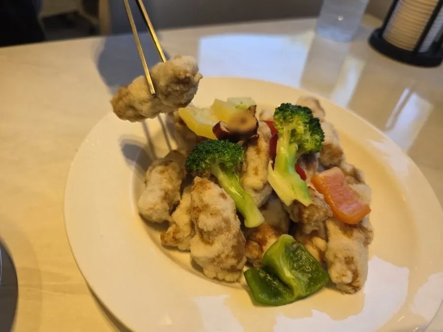 Thick-sliced fresh tenderloin used in the sweet and sour pork