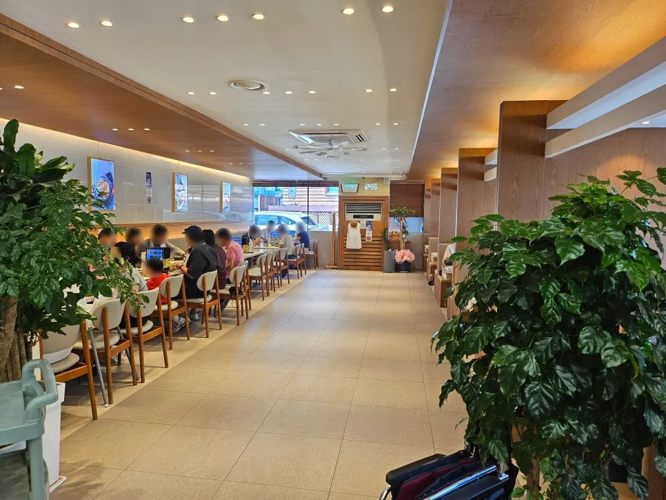 Long, spacious interior of the dining hall