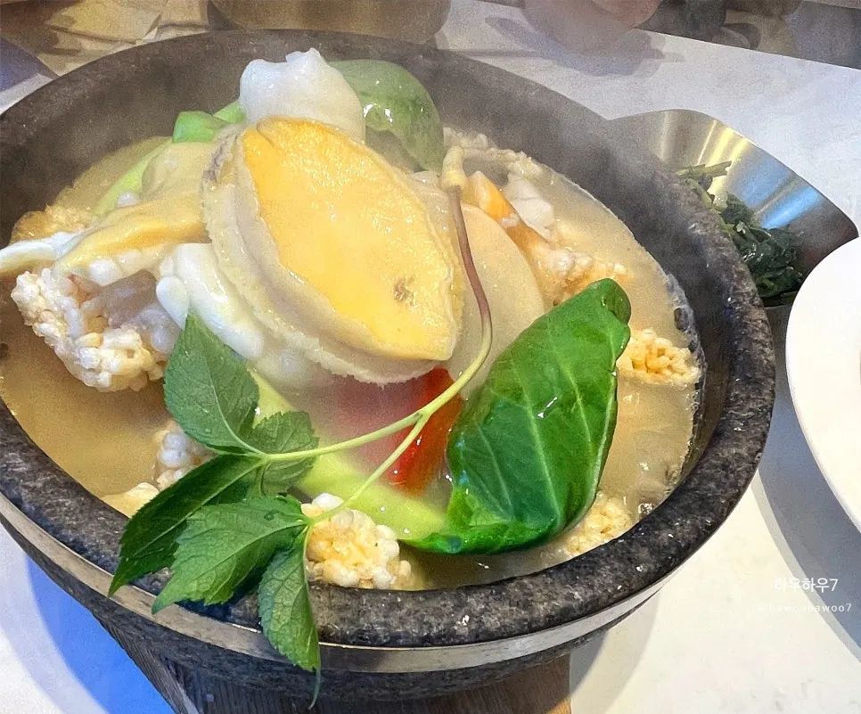 1인용 돌솥 해물전복누룽지탕