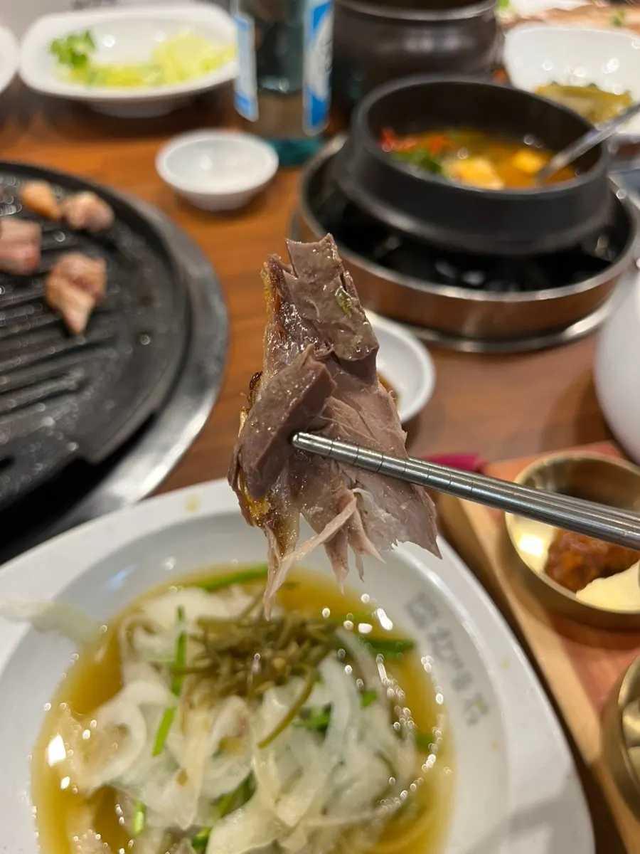Whole grilled mackerel side dish