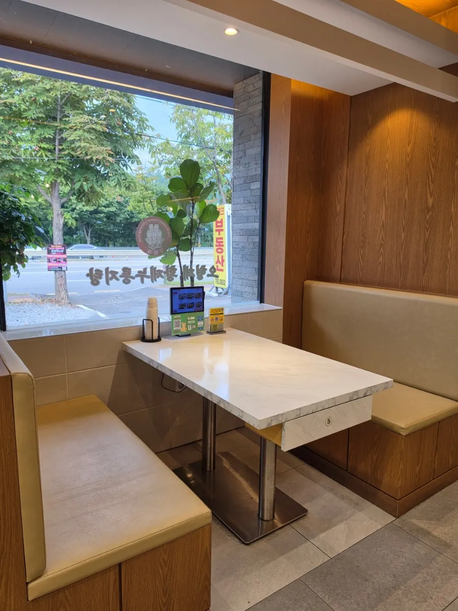 Spacious hall seating with roomy table spacing