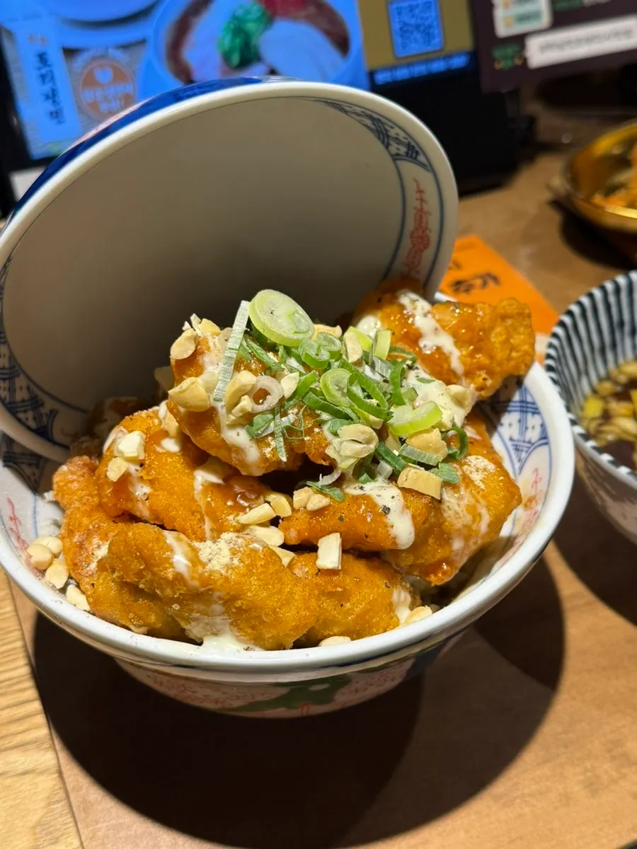 Chicken karaage don with karaage piled on rice