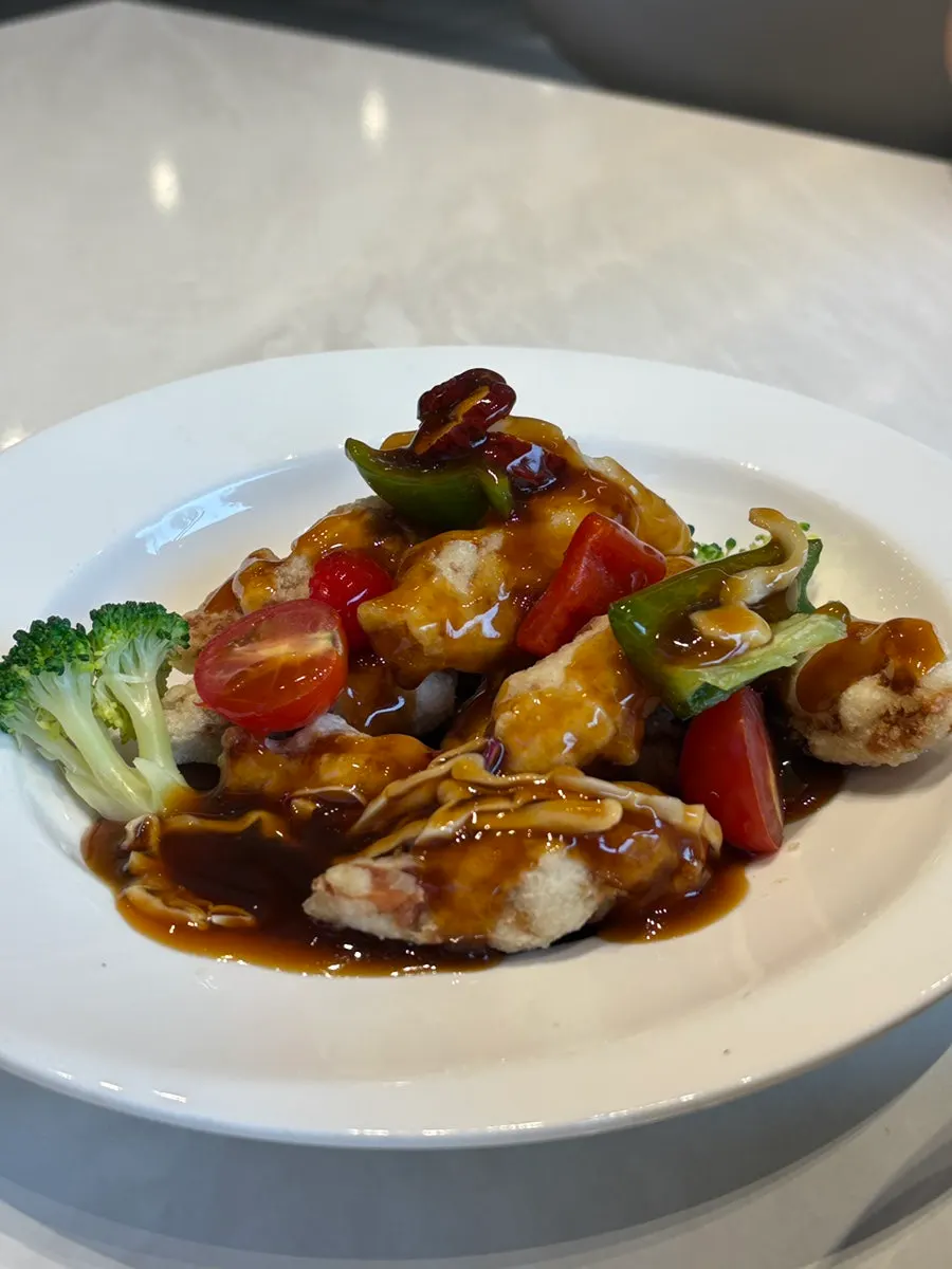 Nurungjitang and tangsuyuk arranged for easy sharing