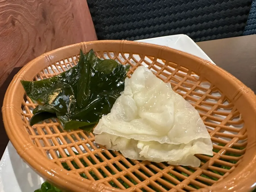 돌쇠쌈밥 메뉴판 세부 구성